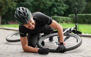 Après un accident à vélo : évitez ces erreurs courantes pour mieux réagir