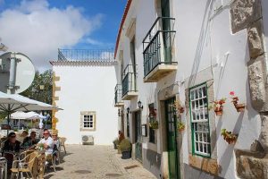 Location de vacances : Faut-il absolument une assurance habitation pour votre bien immobilier ?